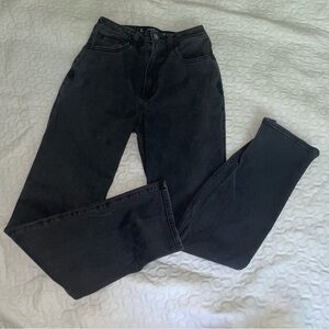 Hollister Black Ultra High Rise 90’s Straight Cut Denim Jeans